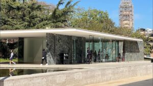 (Barcelona Pavilion)