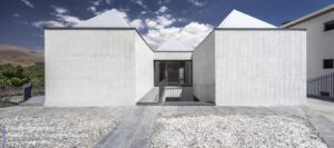 the-man-and-the-house-zav-architects_4