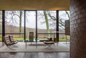 The-Glass-House-Philip-Johnson-Archeyes-simon-garcia-12