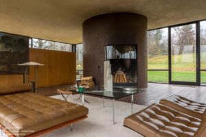 The-Glass-House-Philip-Johnson-Archeyes-simon-garcia-15