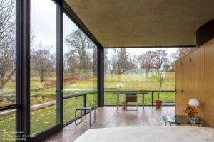 The-Glass-House-Philip-Johnson-Archeyes-simon-garcia-17