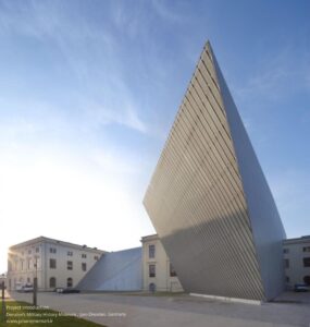 daniel-libeskind-dmhm-23c-huftoncrow-photography-617x650